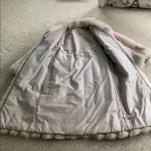 Saga fox fur coat - Picture 3 of 8